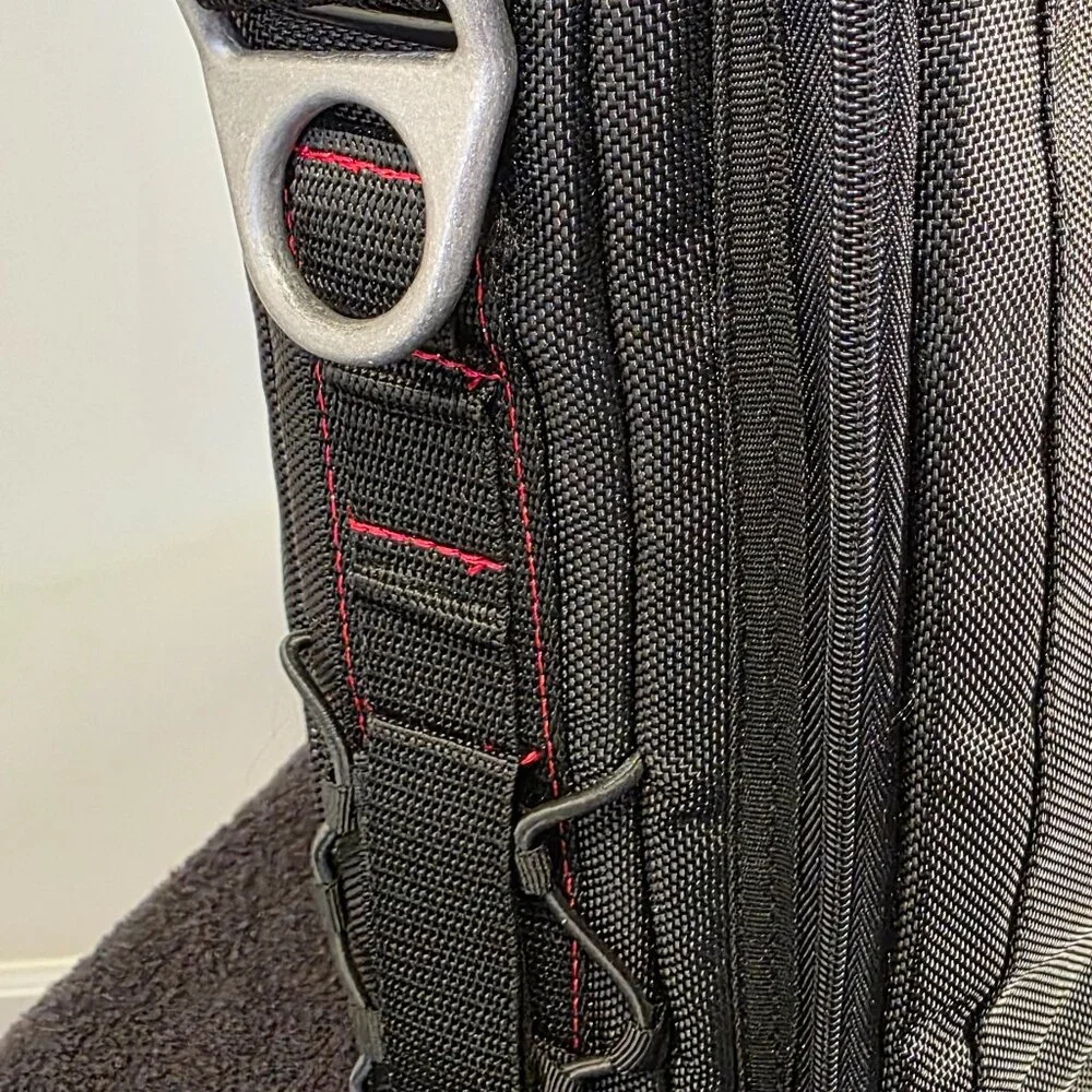 OAKLEY Industrial Tactical Field Gear Vertical Computer Laptop Bag